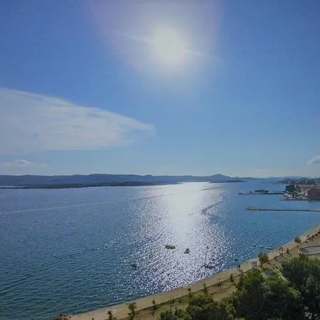 Koprivnjak Apartamento Sveti Filip i Jakov